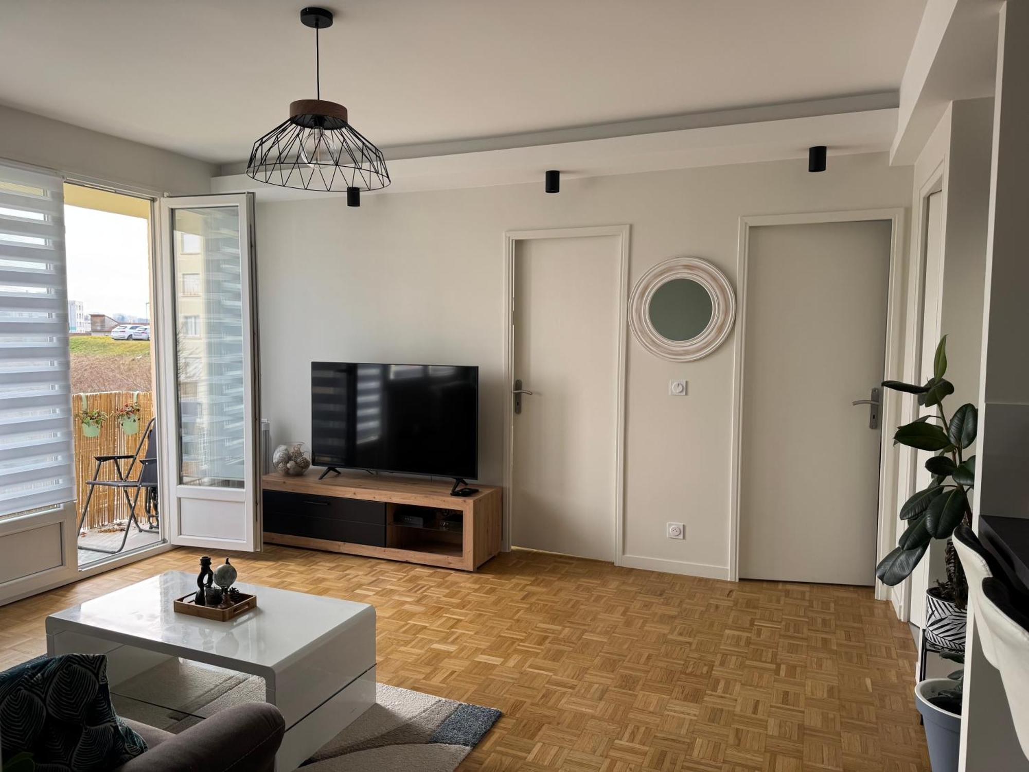 Appartement Chaleureux Et Spacieux T3 Limoges Exterior photo