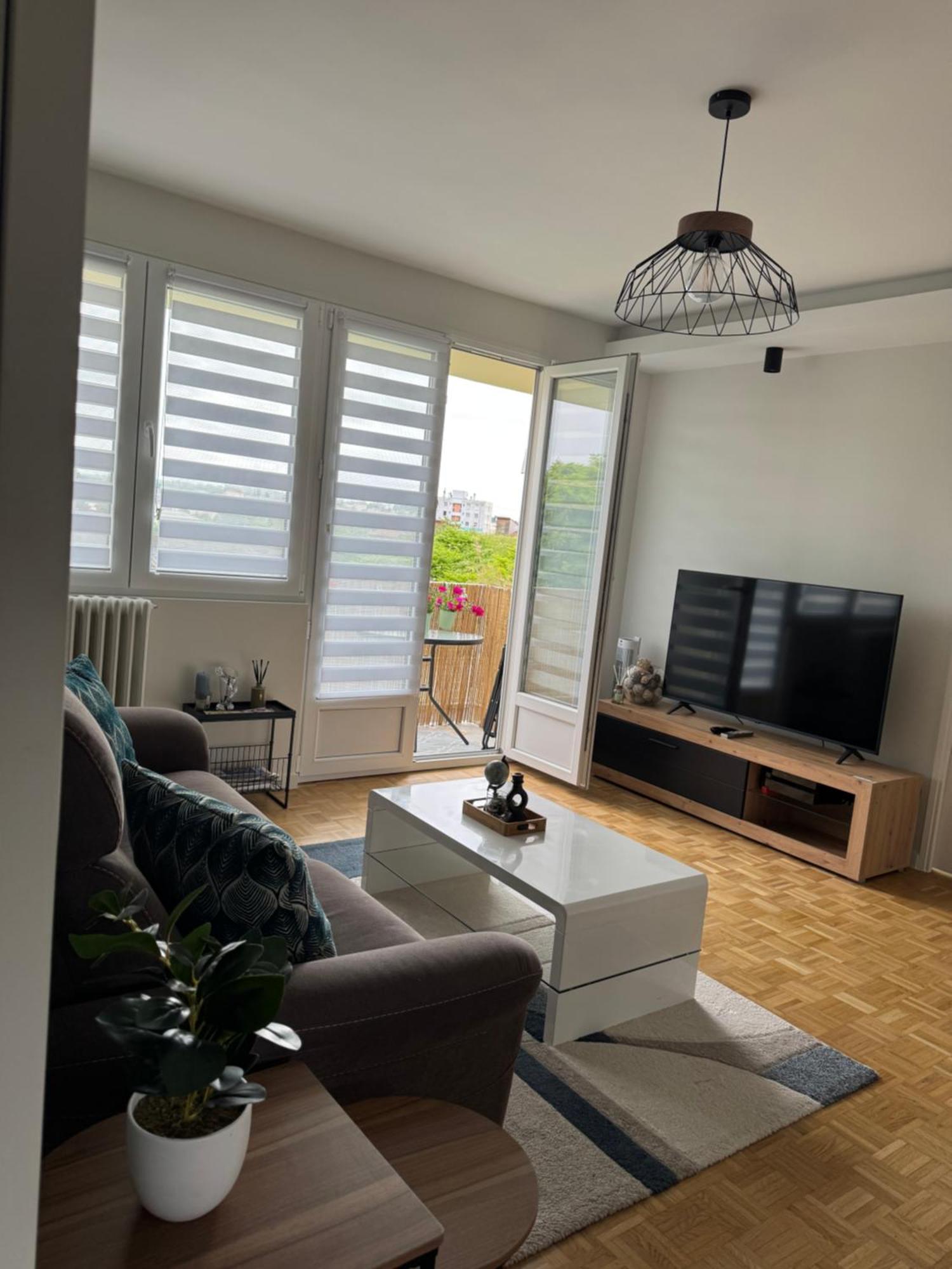 Appartement Chaleureux Et Spacieux T3 Limoges Exterior photo